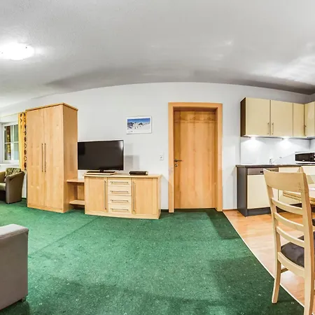 Apartment 2 Bedroom Amazing In St, Anton